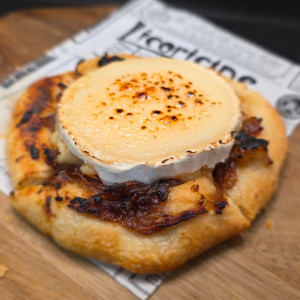 Goat cheese coca with caramelized onion